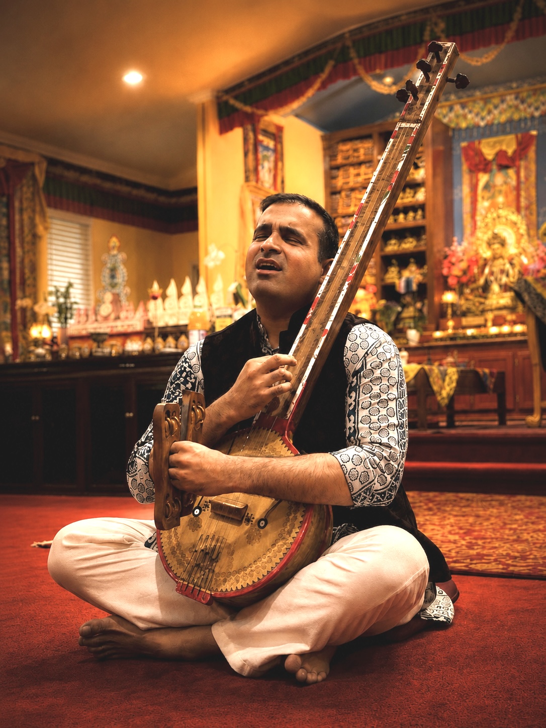 Priyal Maheshwari during a contemplative-song program at a Buddhist monastery in Richmond, California